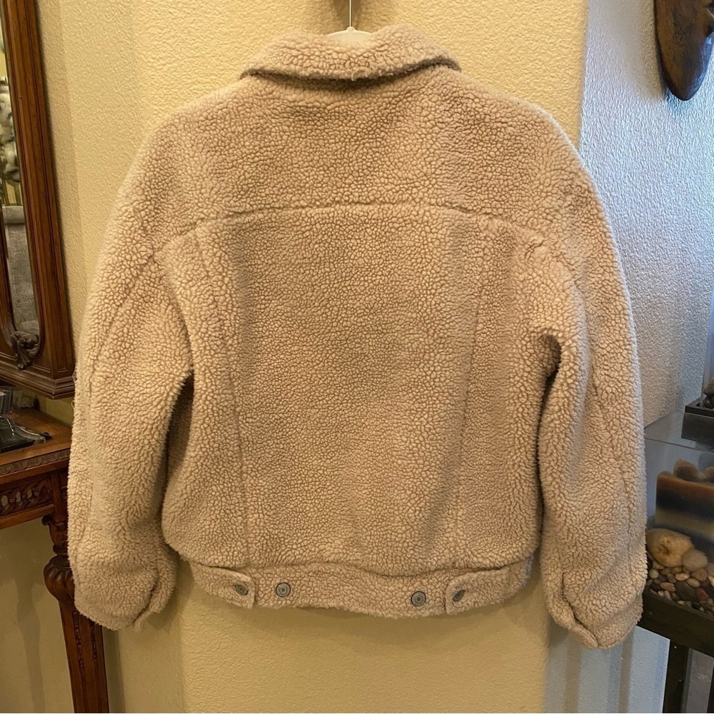 Brandy Melville JOHN GALT Cream Teddy Sherpa Button Jacket Size One Size - Picture 5 of 12